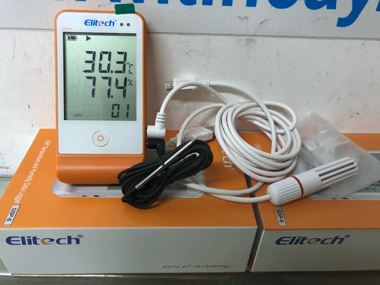 nhiệt kế tự ghi